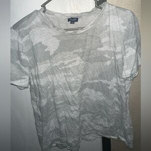 Very comfy grey & white Camo tee, perfect for the summer.